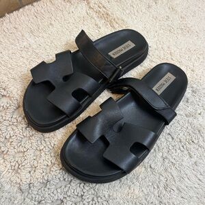 Steve Madden Mayven Footbed Sandals